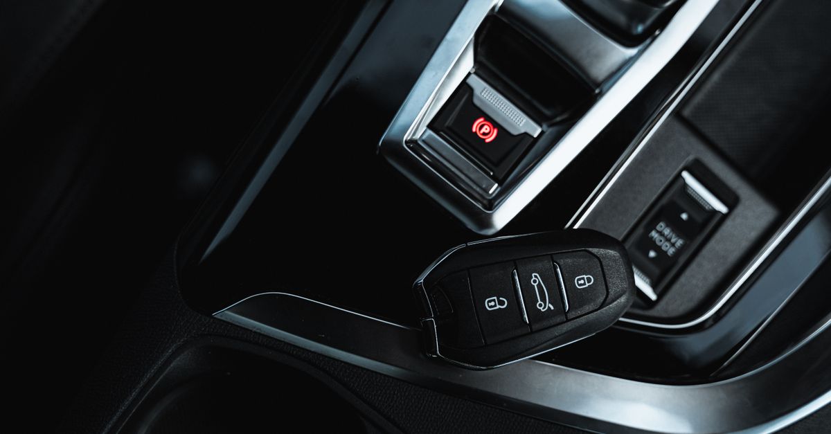Ford car key fob — Top Locksmith Pro