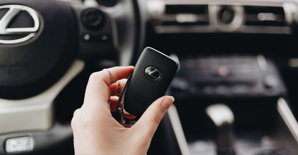 Honda car key fob — Top Locksmith Pro