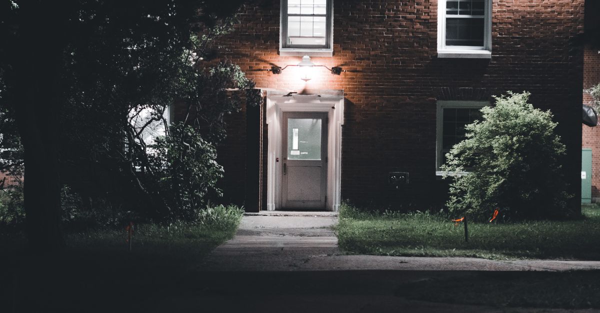 24/7 House Lockout Service — Top Locksmith Pro