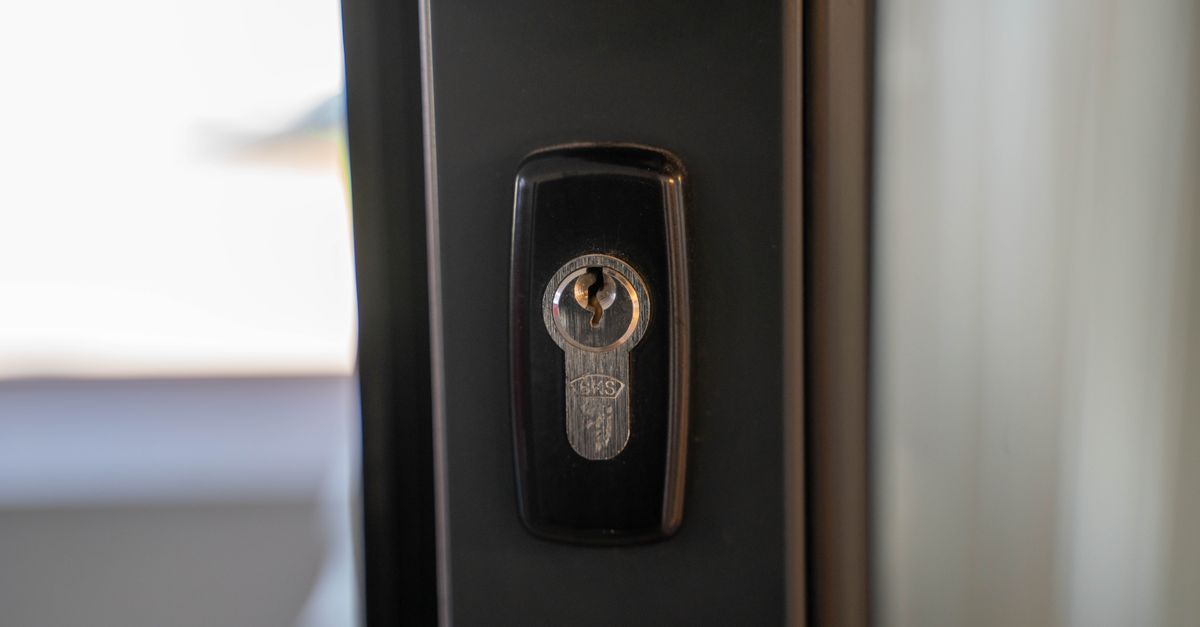 locksmith service technician — Top Locksmith Pro